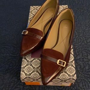 Maroon patent Isola flats